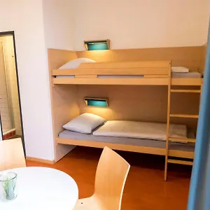 Hostel Horner Rennbahn, Hamburg-Harburg
